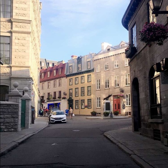 Meet your Posher, Lilian - Picture 3 of 5